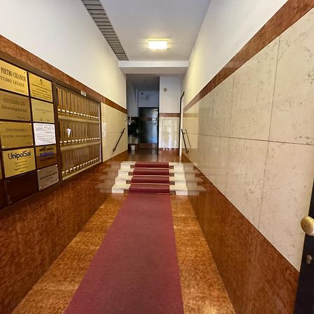 בולוניה Nicholas B&B City Center- Apartment מראה חיצוני תמונה